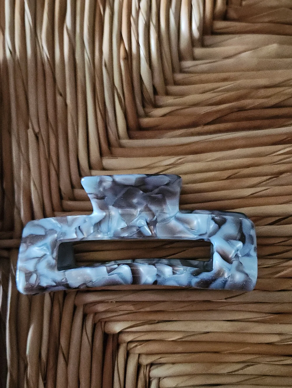 NWOT Acetate Hair Clip 4 inches